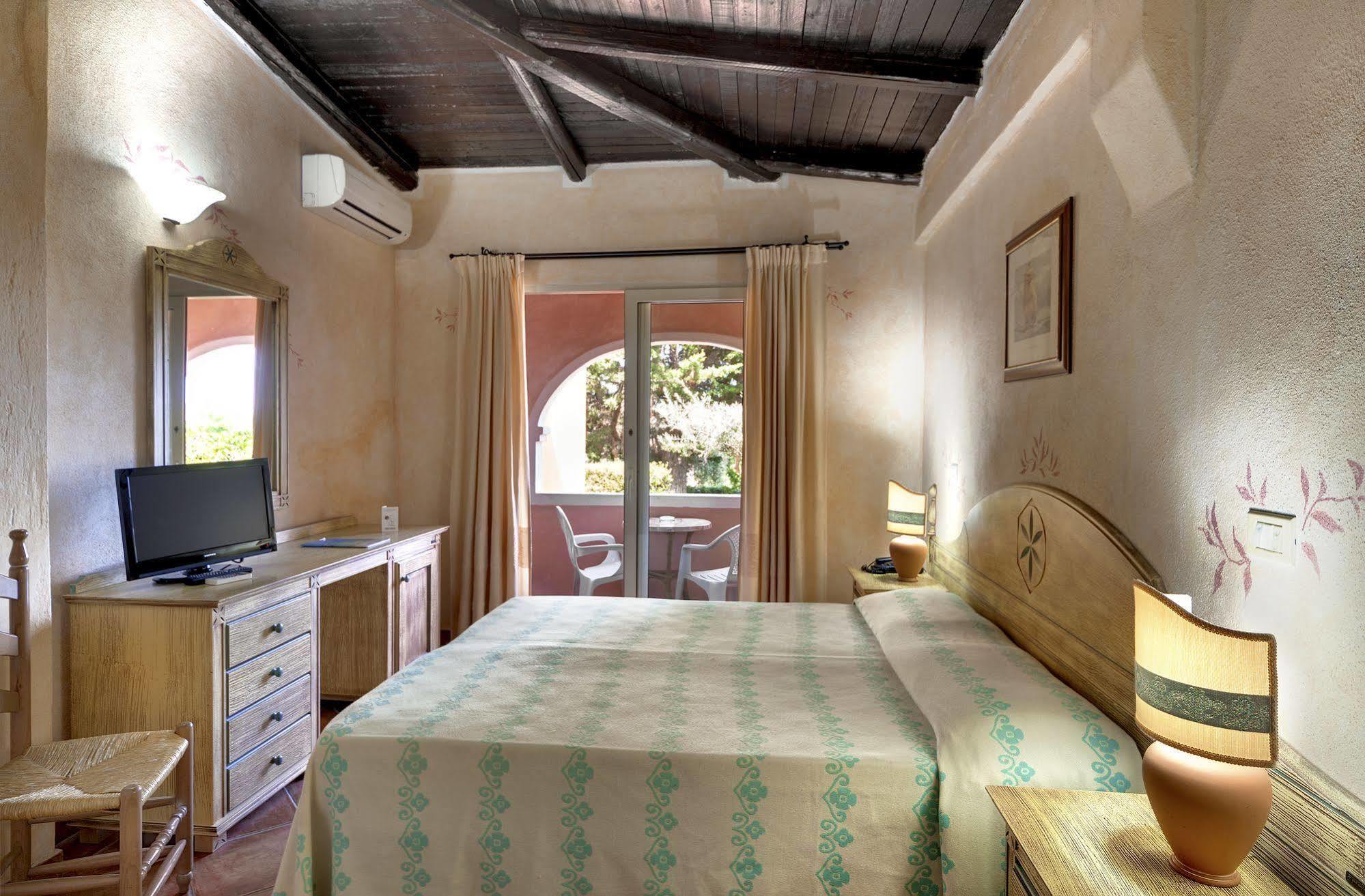 Colonna Beach Hotel Marinella Marinella  Ngoại thất bức ảnh