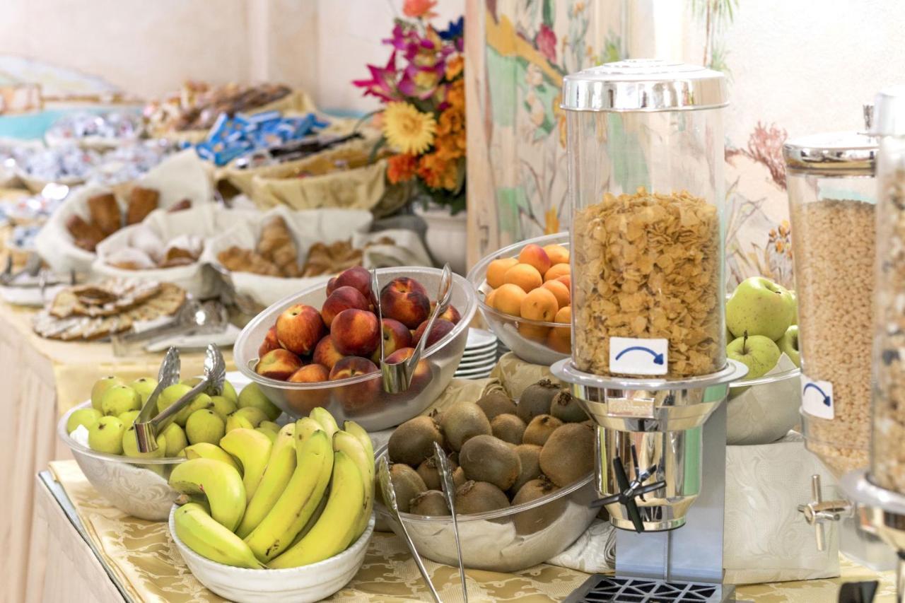 Colonna Beach Hotel Marinella Marinella  Ngoại thất bức ảnh